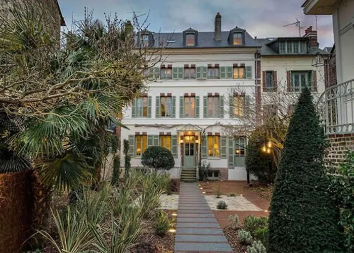 La Petite Folie Bed & Breakfast Honfleur